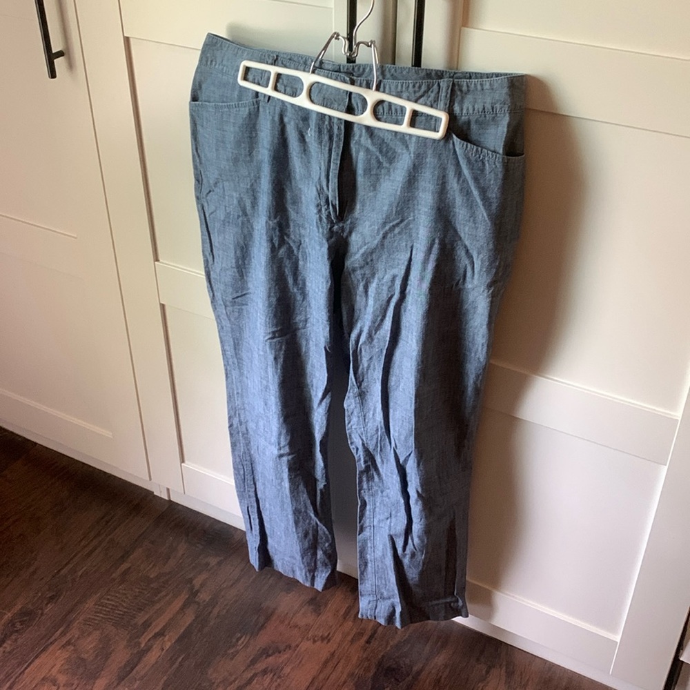 Lands’ End mid rise, slim leg chambray ankle pant